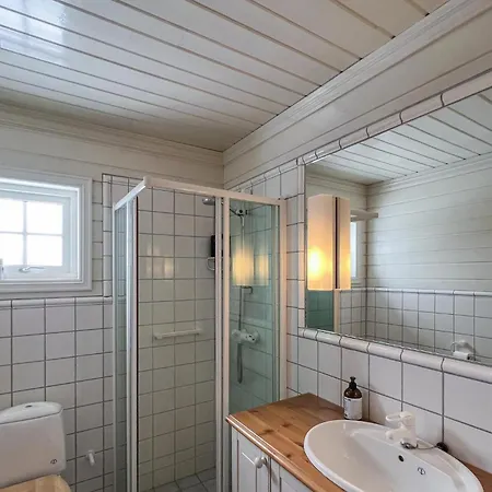 4 Bedroom In