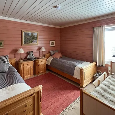 4 Bedroom In